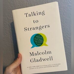 Talking to Strangers Book by Malcolm Gladwell
